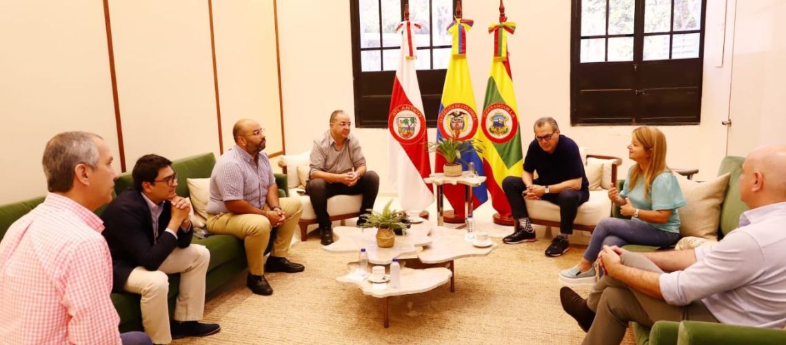 tres parques solares en Baranoa